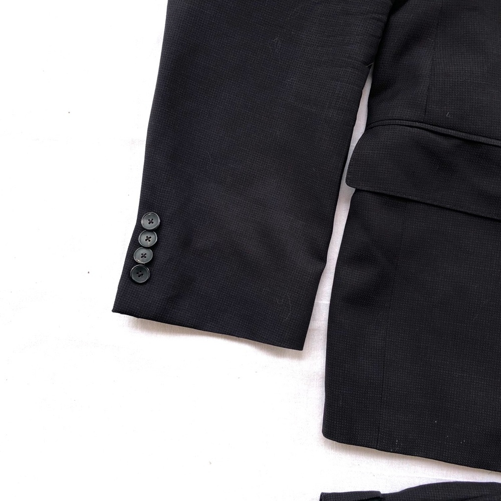 HUGO BOSS Suit - Picture 4 of 6